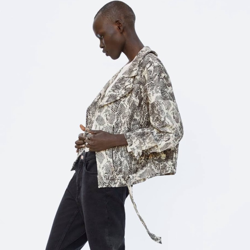 Jacquard Snakeskin Jacket ZARA Basic Black Ivory Small Biker Plazacore Trendy